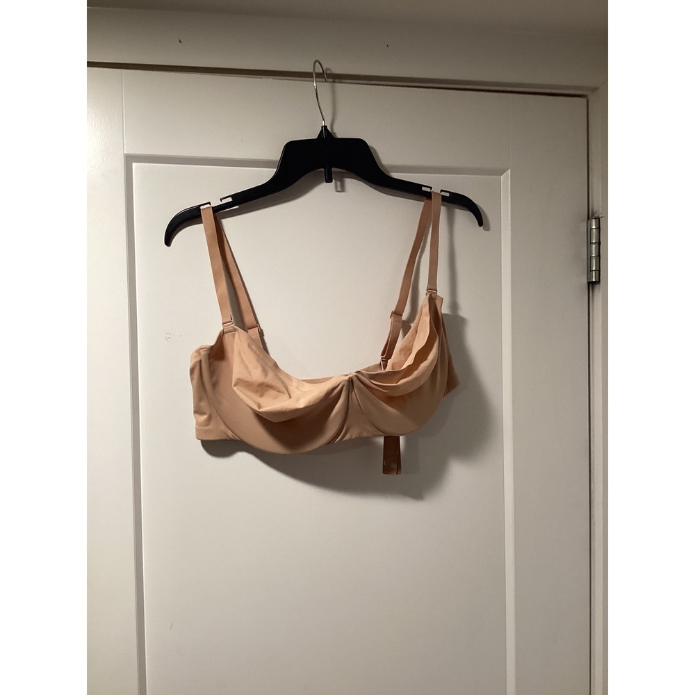 SKIMSβ Smoothing Intimates Strapless Bra Clay Beige Underwire 40DDD BA-BAN-2607